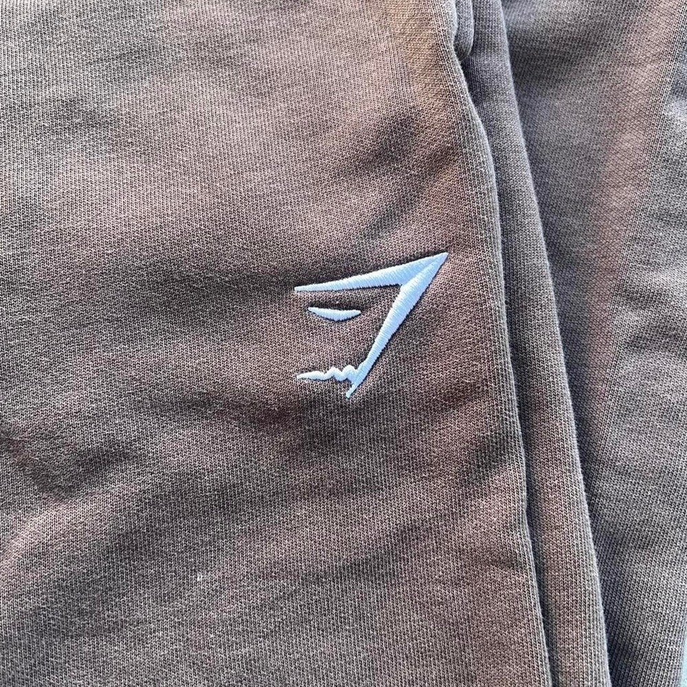 Brown Gymshark Joggers Essential - Picture 2 of 6